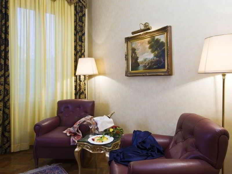 Vittoria Hotel